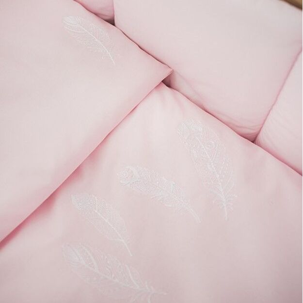 Pink Baby Girl Bedding "Feather" 